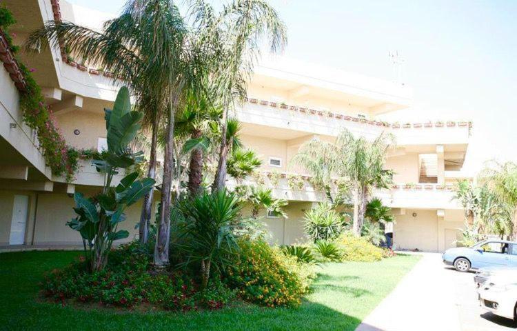 Dame' Apartamento Marina di Ragusa Exterior foto