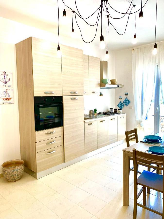 Dame' Apartamento Marina di Ragusa Exterior foto